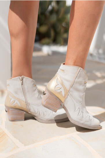 Ankle boots