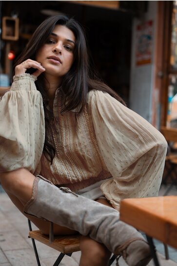 Blouse Bliss Taupe