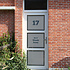 Raamfolie 3 ramen met namen en huisnummer Raamfolie 3 ramen met namen en huisnummer