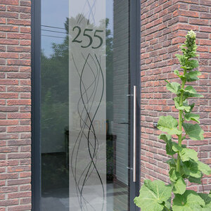 Lijnen design met huisnummer Lijnen design met huisnummer