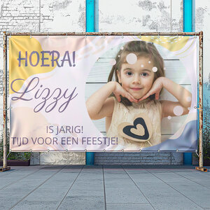 Hoera! is Jarig tijd voor een feestje met naam en foto Hoera! is Jarig tijd voor een feestje met naam en foto