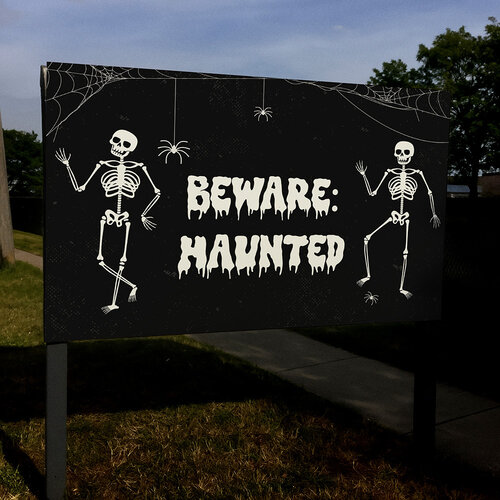 Beware haunted spandoek Beware haunted spandoek