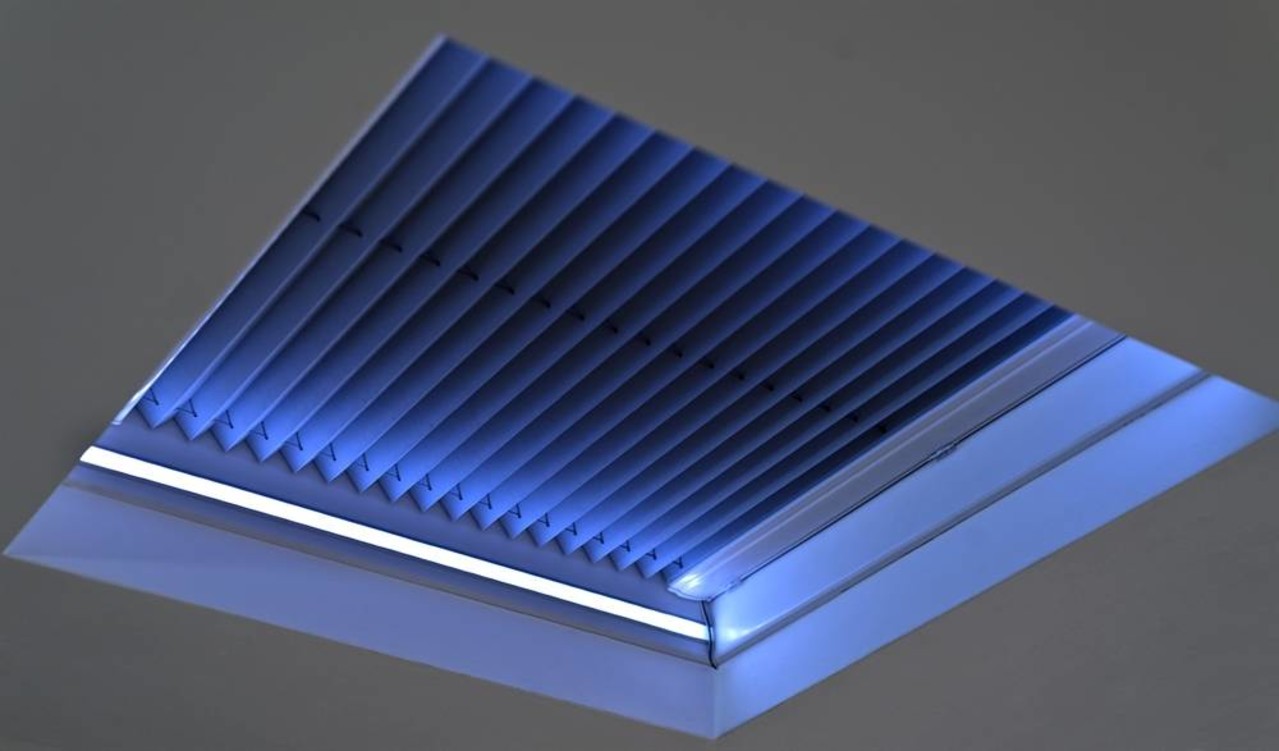 Intura Pleated blind, electrically operated with battery - blackout