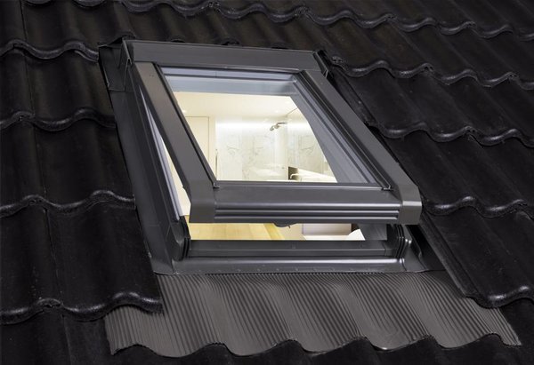 Intura Intura Vista 6P plastic – the best small skylight in the United Kingdom
