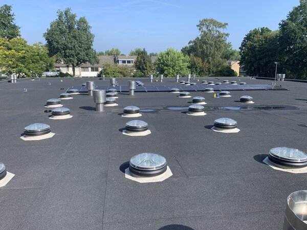 Intura Suntube55 - de lichttunnel voor het platte dak met een diameter van 55cm en koepel Intura Suntube55 - de lichttunnel voor het platte dak met een diameter van 55cm en koepel