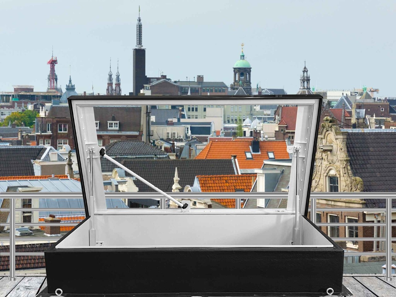 Intura FLH B9 Premium roof exit hatch, electrically operated, 100x200 - triple glazing, sun protection