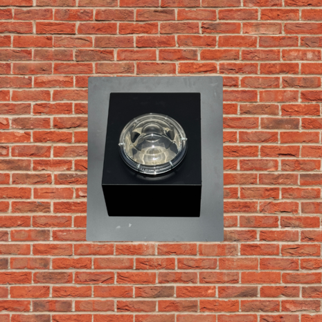 Intura Suntube35 SideLight – the light tunnel for the façade with a diameter of 25 cm and a crystal glass dome