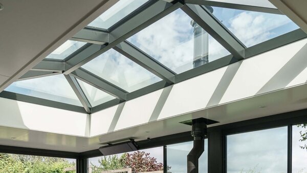 Intura Lichtstraat Schilddak - 150x300 - 10 glasvlakken dubbel glas zonwerend Intura Lichtstraat Schilddak - 150x300 - 10 glasvlakken dubbel glas zonwerend
