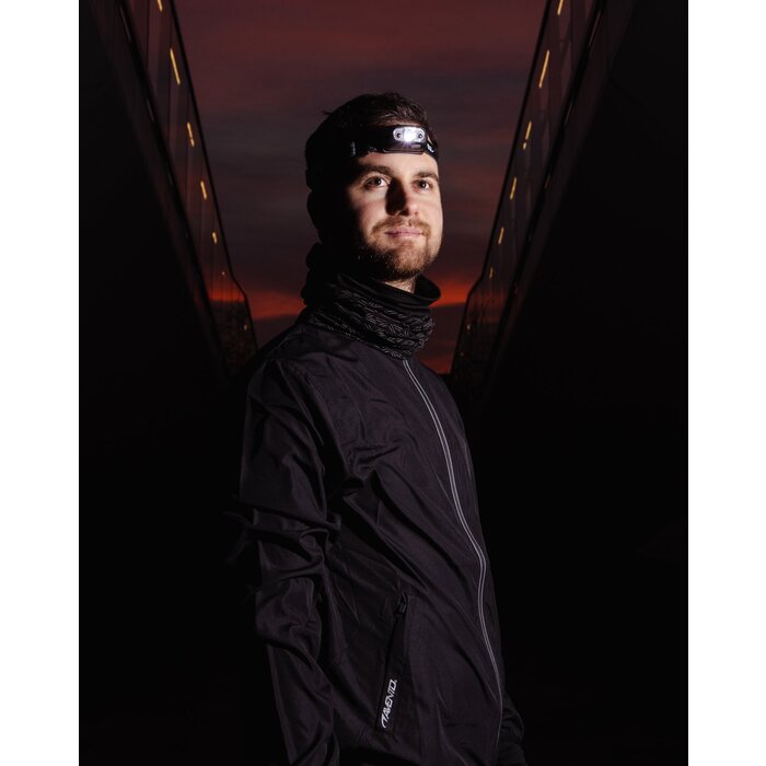 Avento® Avento - Stirnlampe mit Bewegungssensor Wiederaufladbar • LIGHTWEIGHT • Schwarz/Silber