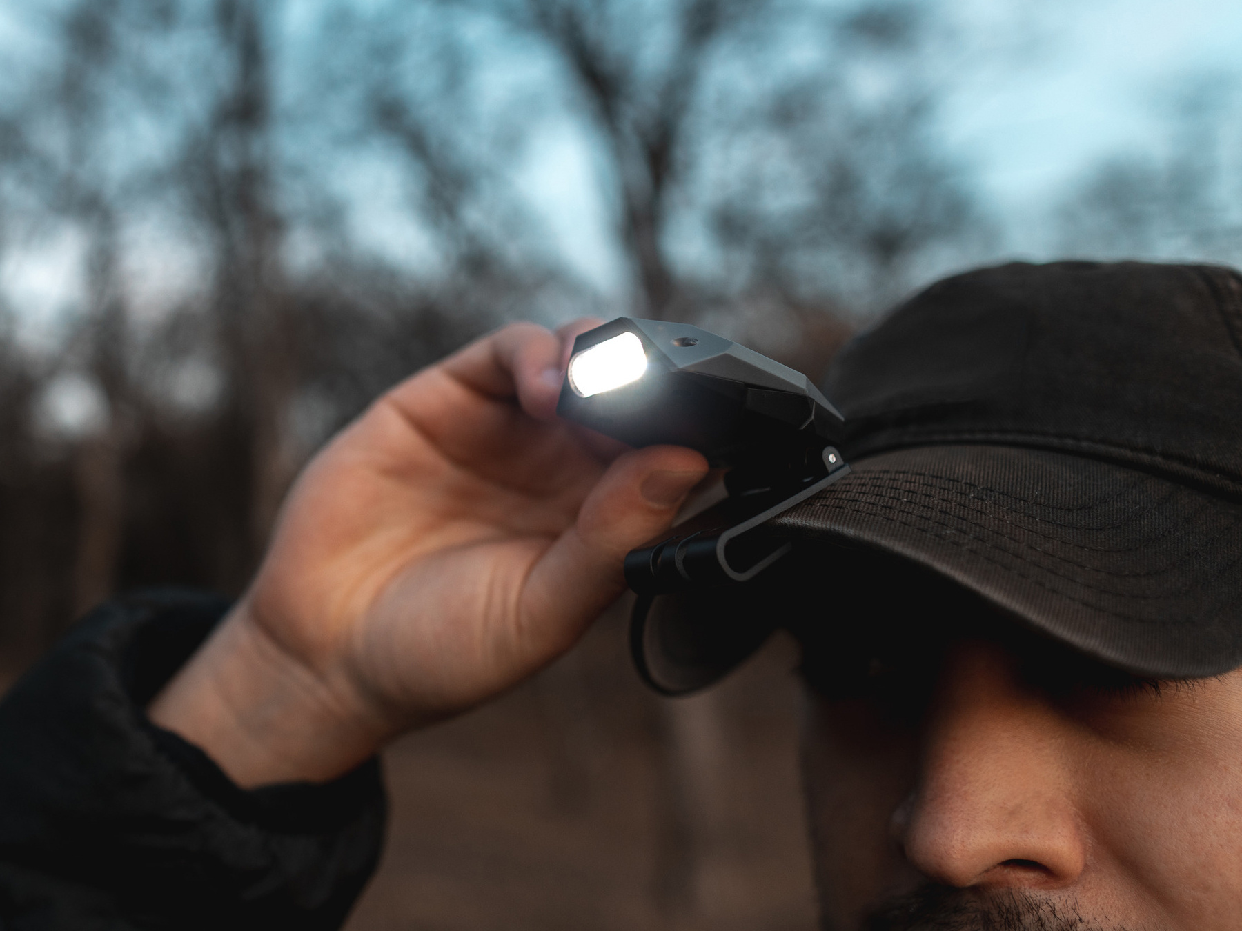 NEBO Nebo - Einstein Cap - Rechargeable - Gray