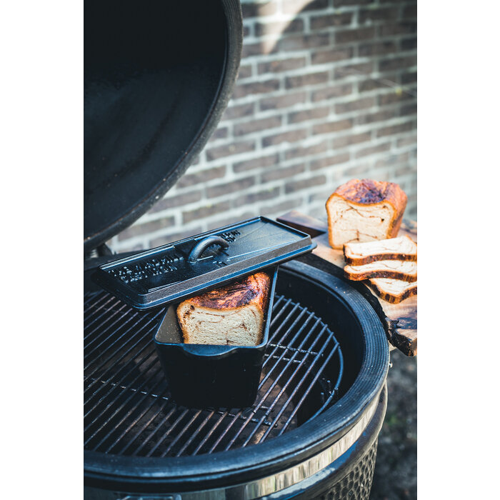 The Windmill The Windmill - Bread Pan / Dutch Oven - Cast Iron