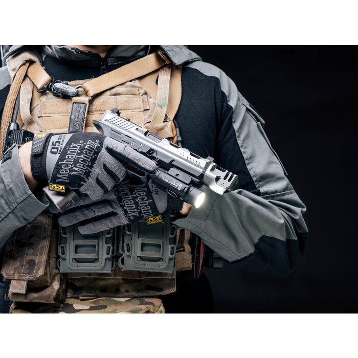 Olight Olight PL-3R Valkyrie