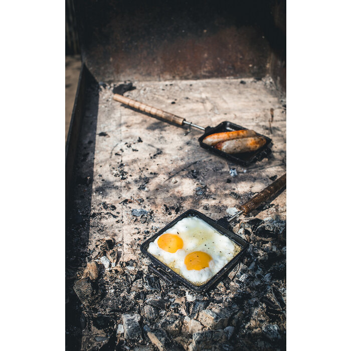 The Windmill The Windmill - Sandwich Iron - Cast Iron - Short Handles