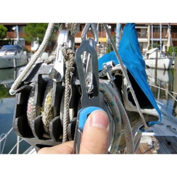 Adola Adola - Zeilersmes - Skipper