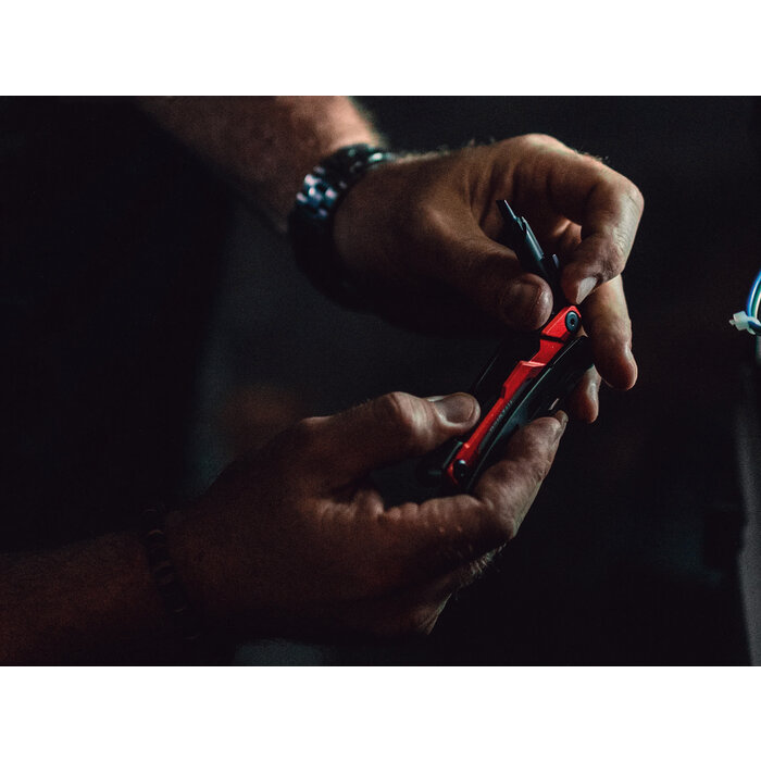 True Utility True - Titanium Locking Multitool - Clam