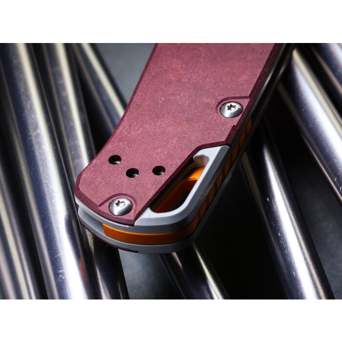 Benchmade Benchmade - Bugout Grey/Redstone Aluminum & Richlite