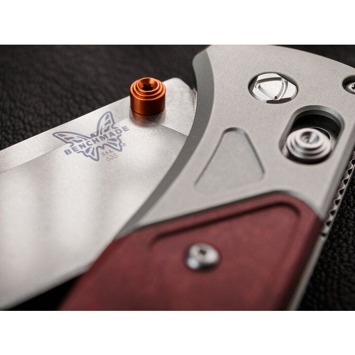 Benchmade Benchmade - Bugout Grey/Redstone Aluminum & Richlite