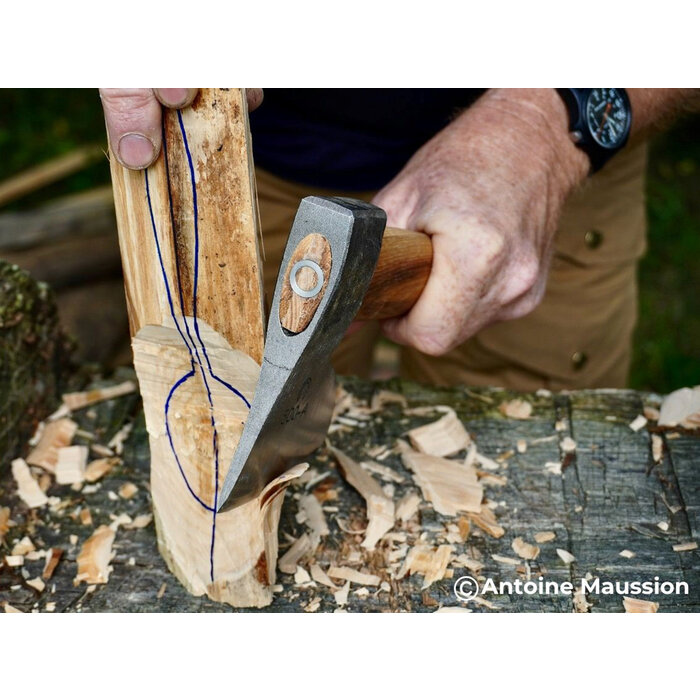 Bison Bison - 1879 Holzschnitzbeil - 33cm