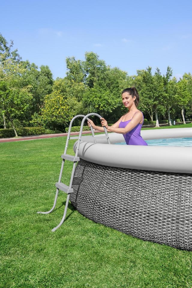Bestway Flowclear Bestway - FlowClear - Escaliers Bâtiment Piscine - 84 cm