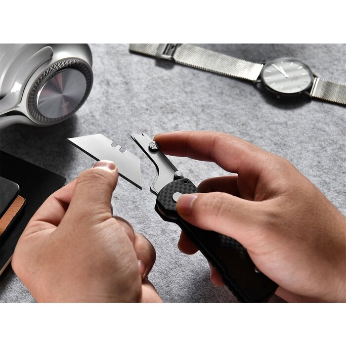 Olight Olight - U1 Pro - Carbon Fiber