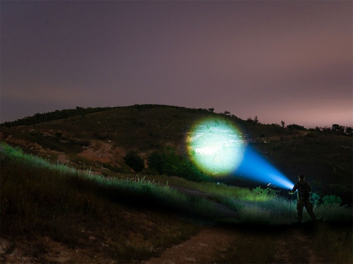 Olight Marauder Mini Desert Terrain - 7000lm Limited Edition -