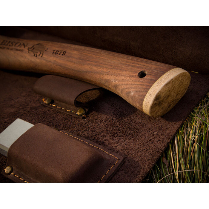 Bison Bison - 1879 Emil Hatchet