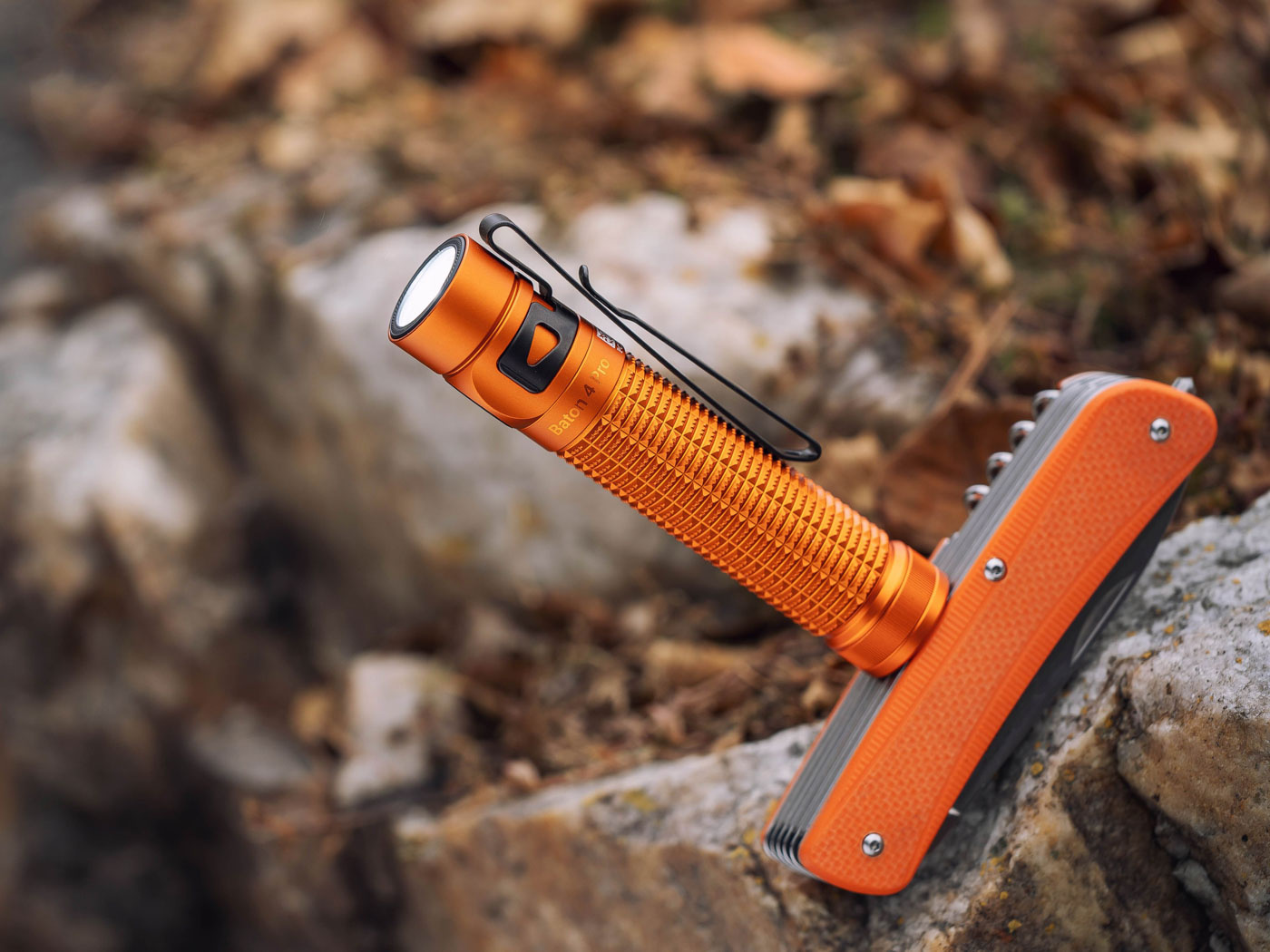 Olight Oligth - Baton 4 Pro - Orange