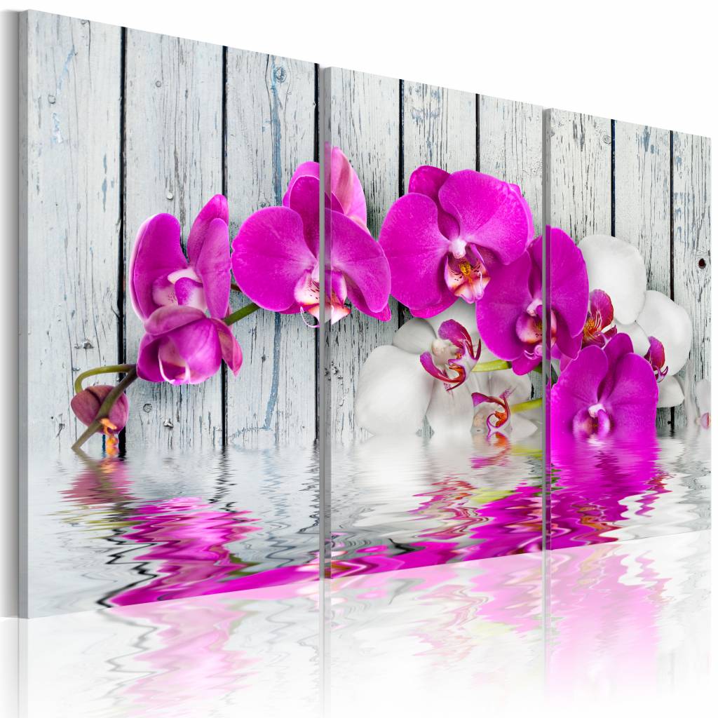 Schilderij - Orchideeën in harmonie , roze hout look , 3 luik
