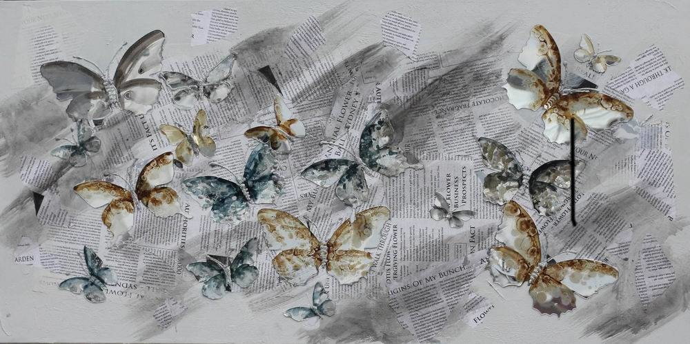 Schilderij - Handgeschilderd - Vlinders op krant 150X60cm afbeelding