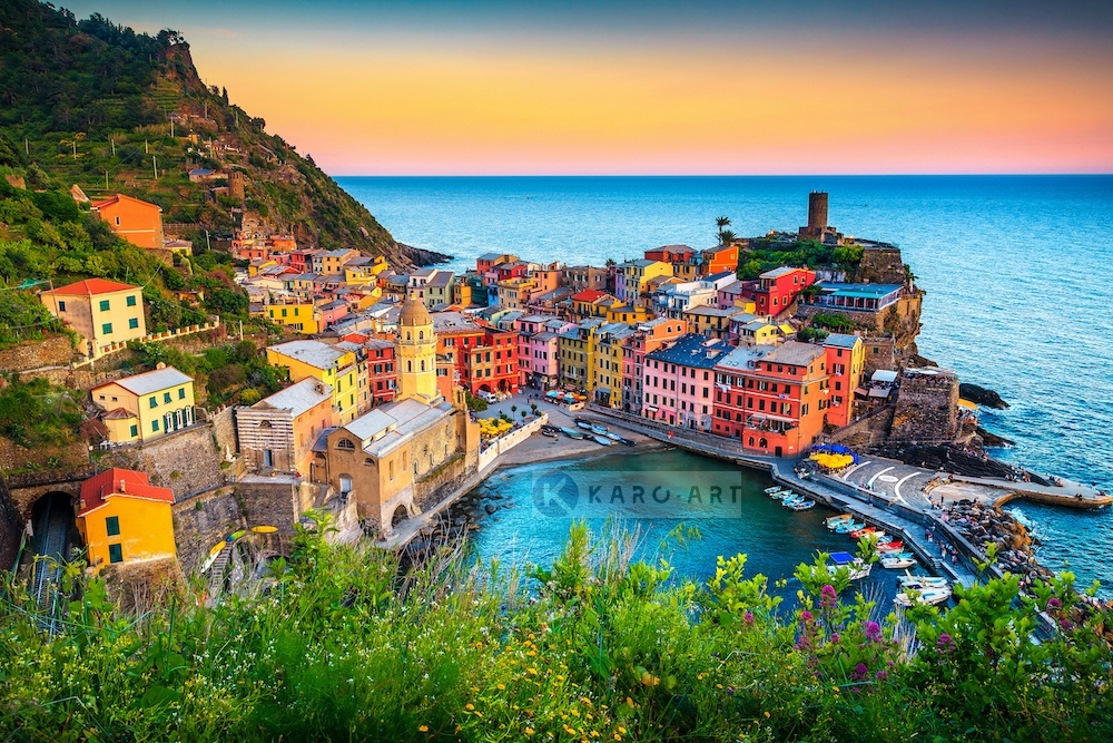 Schilderij - Ligurië, Italië , Multikleur , 3 maten , Premium print afbeelding
