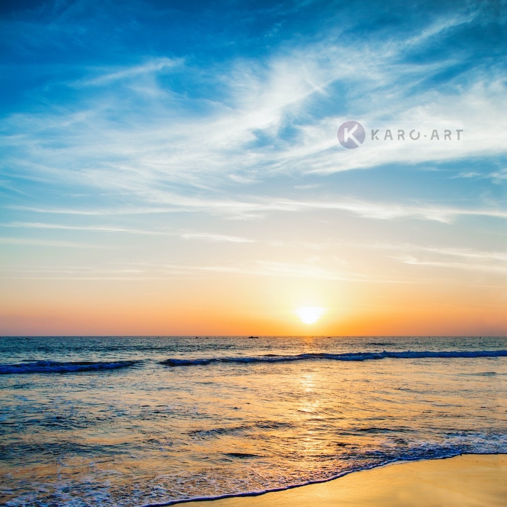 Schilderij - Zonsondergang boven zee , Multikleur , 3 maten , Premium print afbeelding