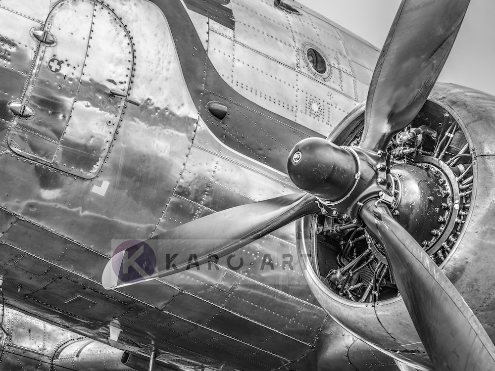 Schilderij - Vintage propeller vliegtuig , Zwart wit , 3 maten , Premium print afbeelding