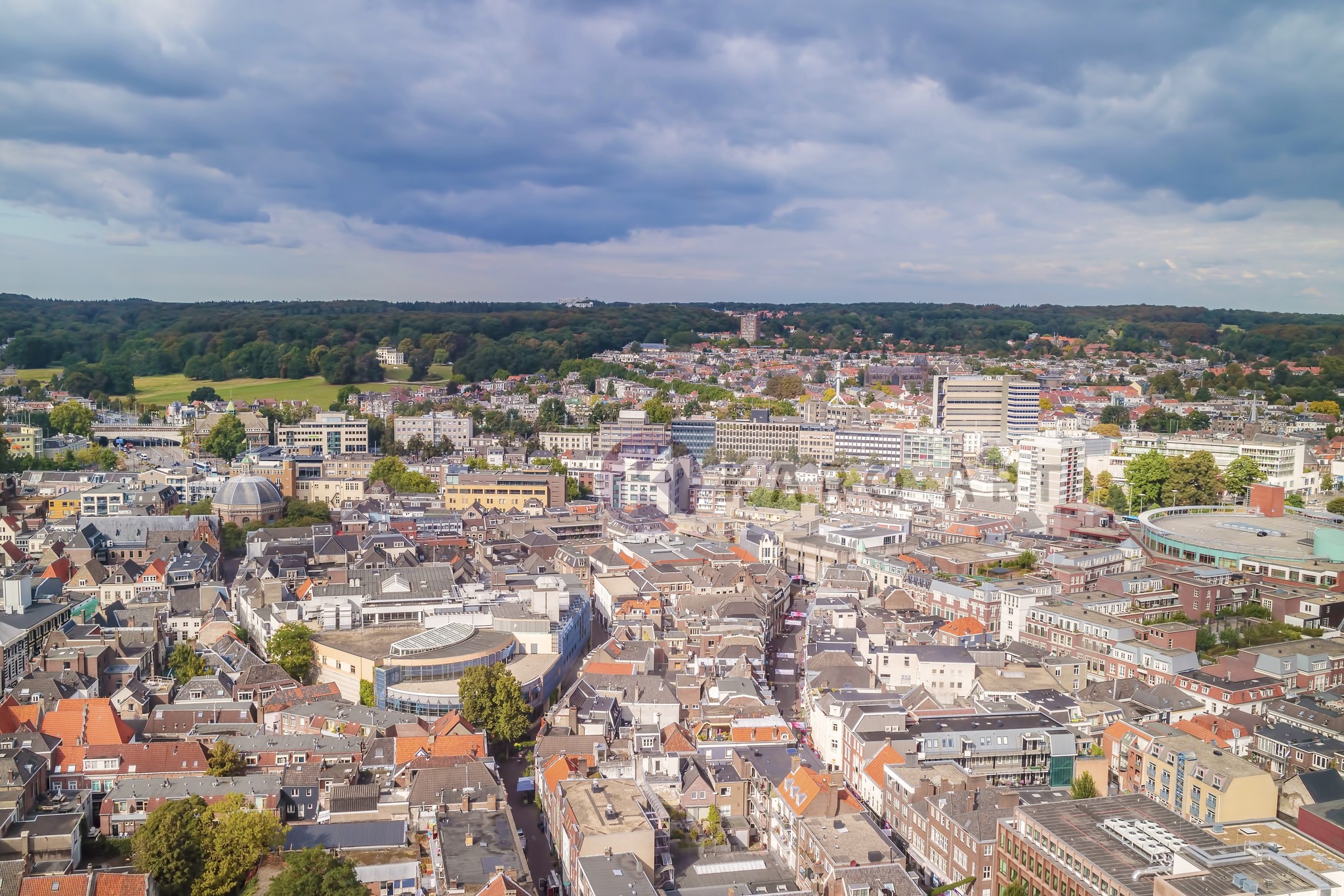 Schilderij - Arnhem vanuit de lucht, Multikleur , 2 maten , print op canvas, premium print afbeelding