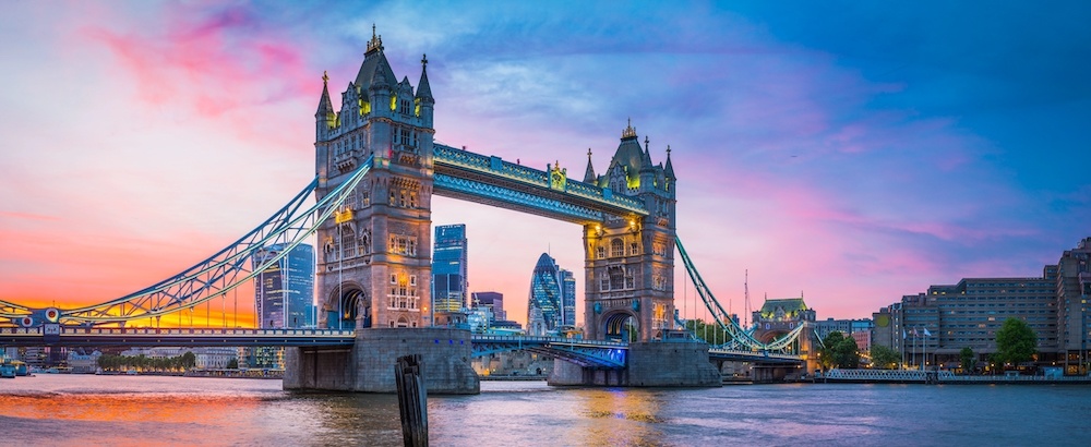 Schilderij - Tower Bridge, Londen, Engeland , Multikleur , 2 maten , Premium Print afbeelding