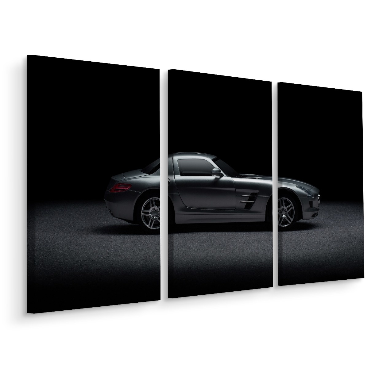 Schilderij - Sportwagen met donkere achtergrond, 3 luik, premium print afbeelding