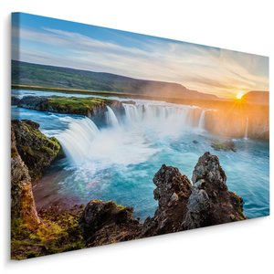 Schilderij - IJslandse waterval bij zonsondergang, multi-gekleurd, 4 maten, premium print