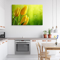 Schilderij - Gele tulpen groene achtergrond, premium print