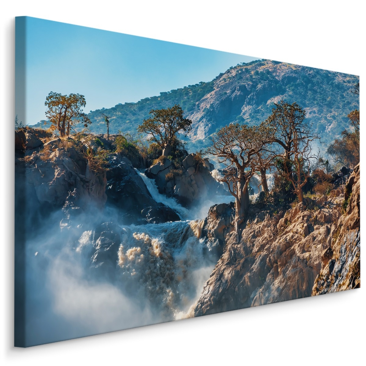 Schilderij - Waterval en bomen, premium print afbeelding