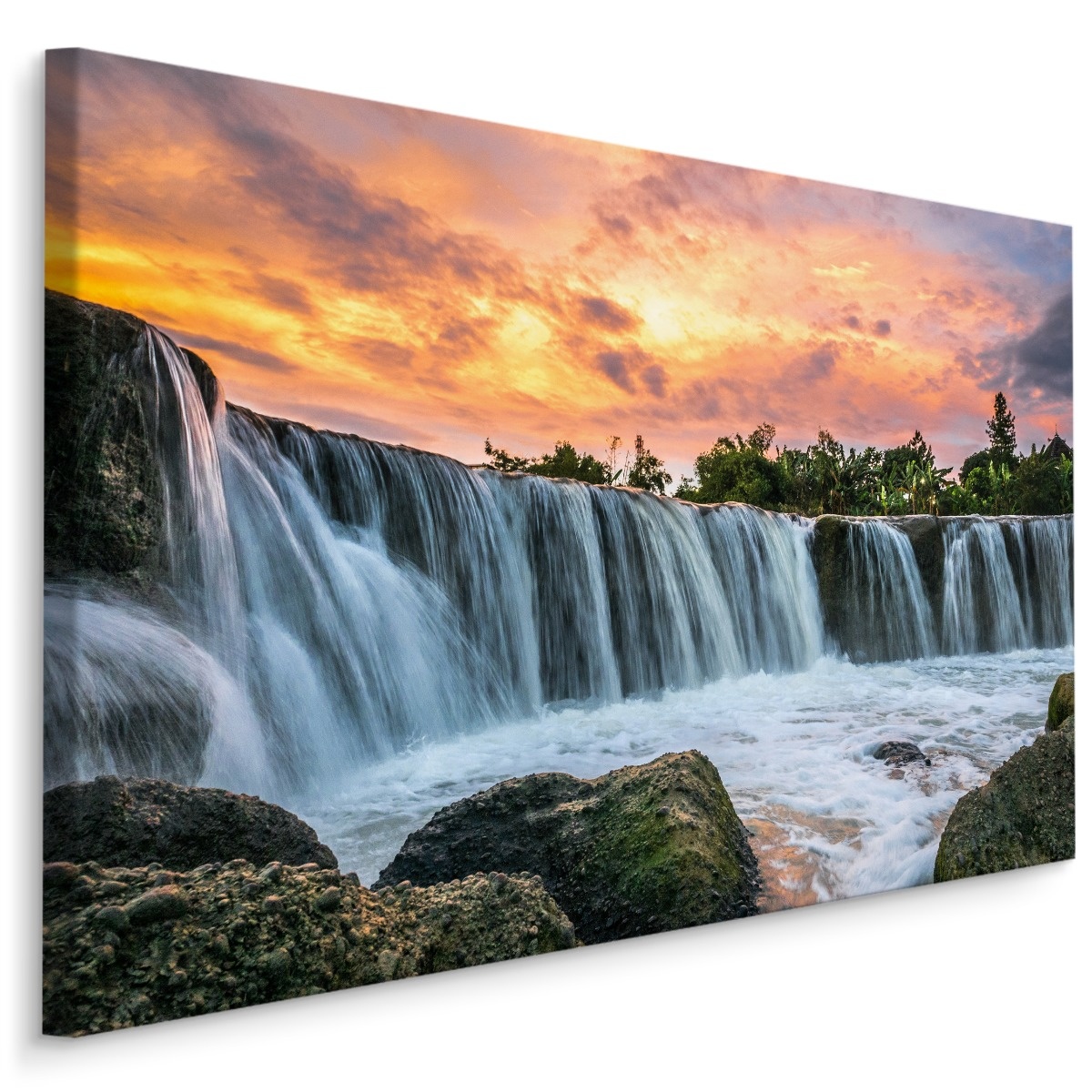 Schilderij - Waterval in Indonesië bij zonsondergang, premium print afbeelding