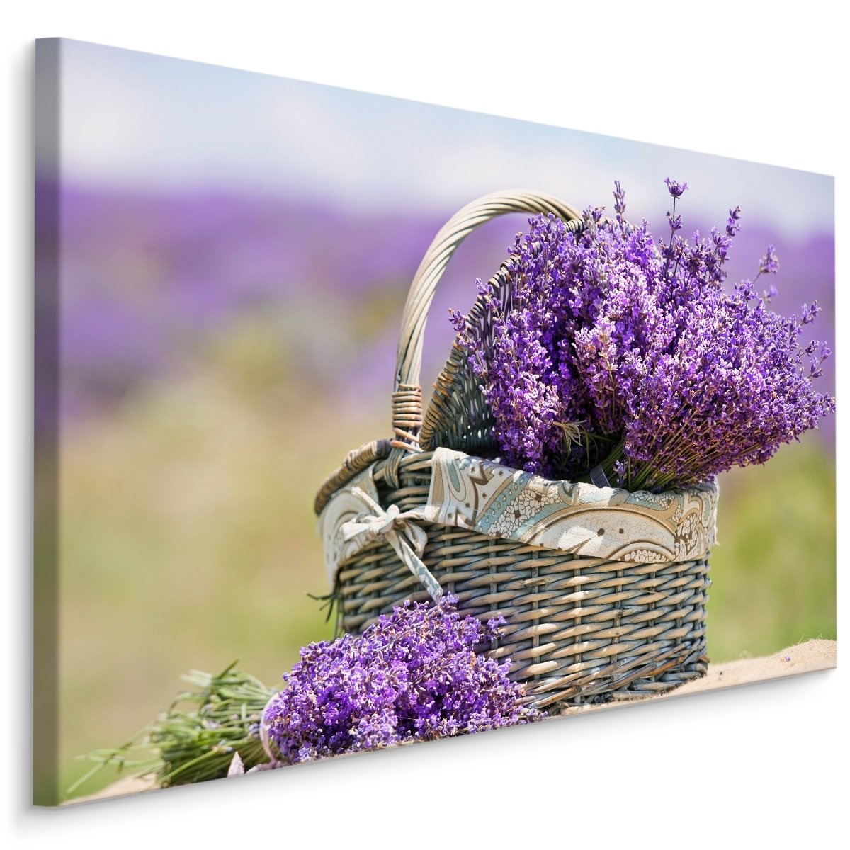 Schilderij - Lavendel in een Rieten Mand, Paars, premium print