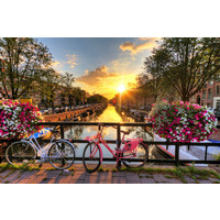 Karo-art Schilderij - Zonnig Amsterdam, Fietsen en Gracht, Premium Print, Wanddecoratie