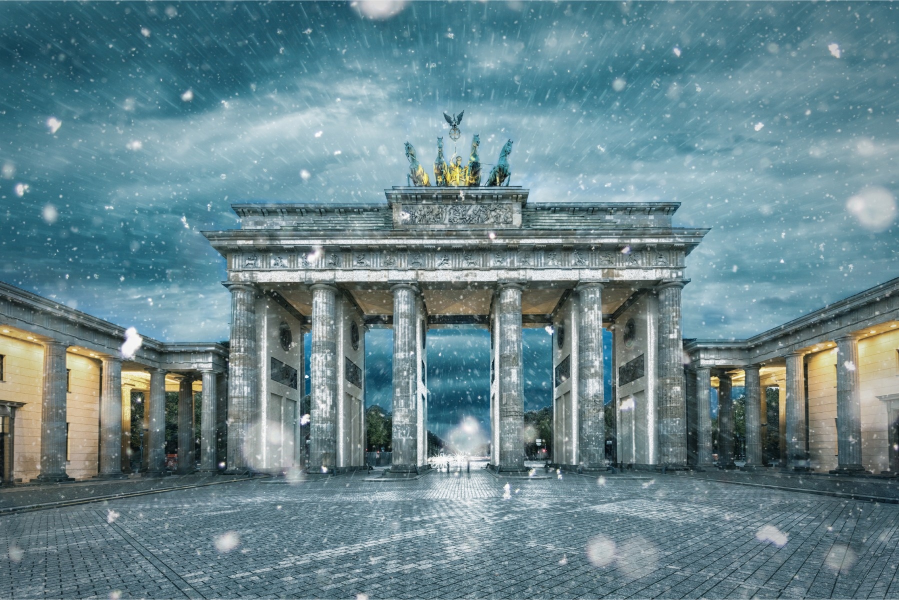 Photo wallpaper Brandenburg Gate in winter Non-woven 104x 70,5 cm FT-2522-VEM