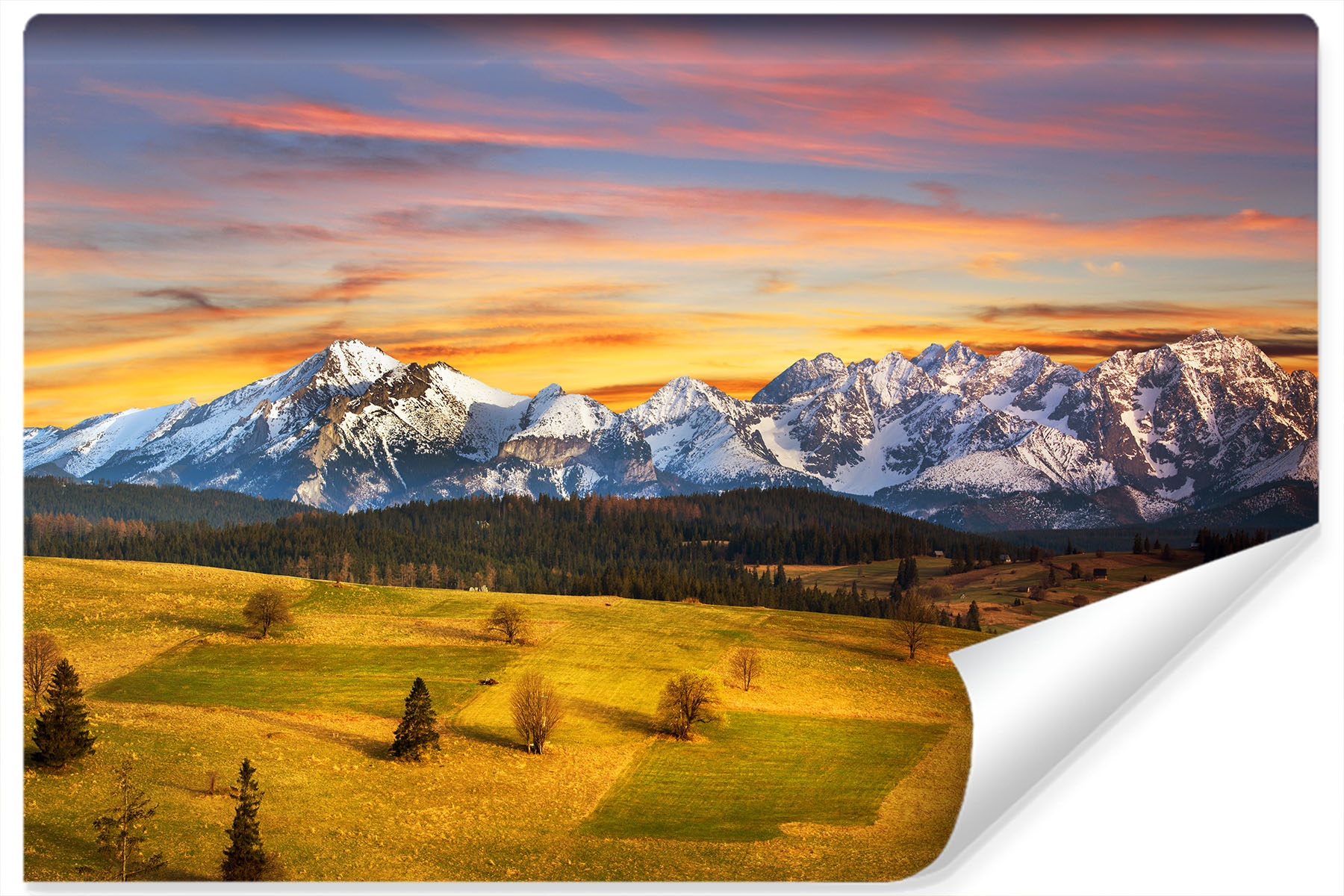 Fotobehang - Besneeuwde bergen bij zonsondergang, premium print, inclusief behanglijm afbeelding