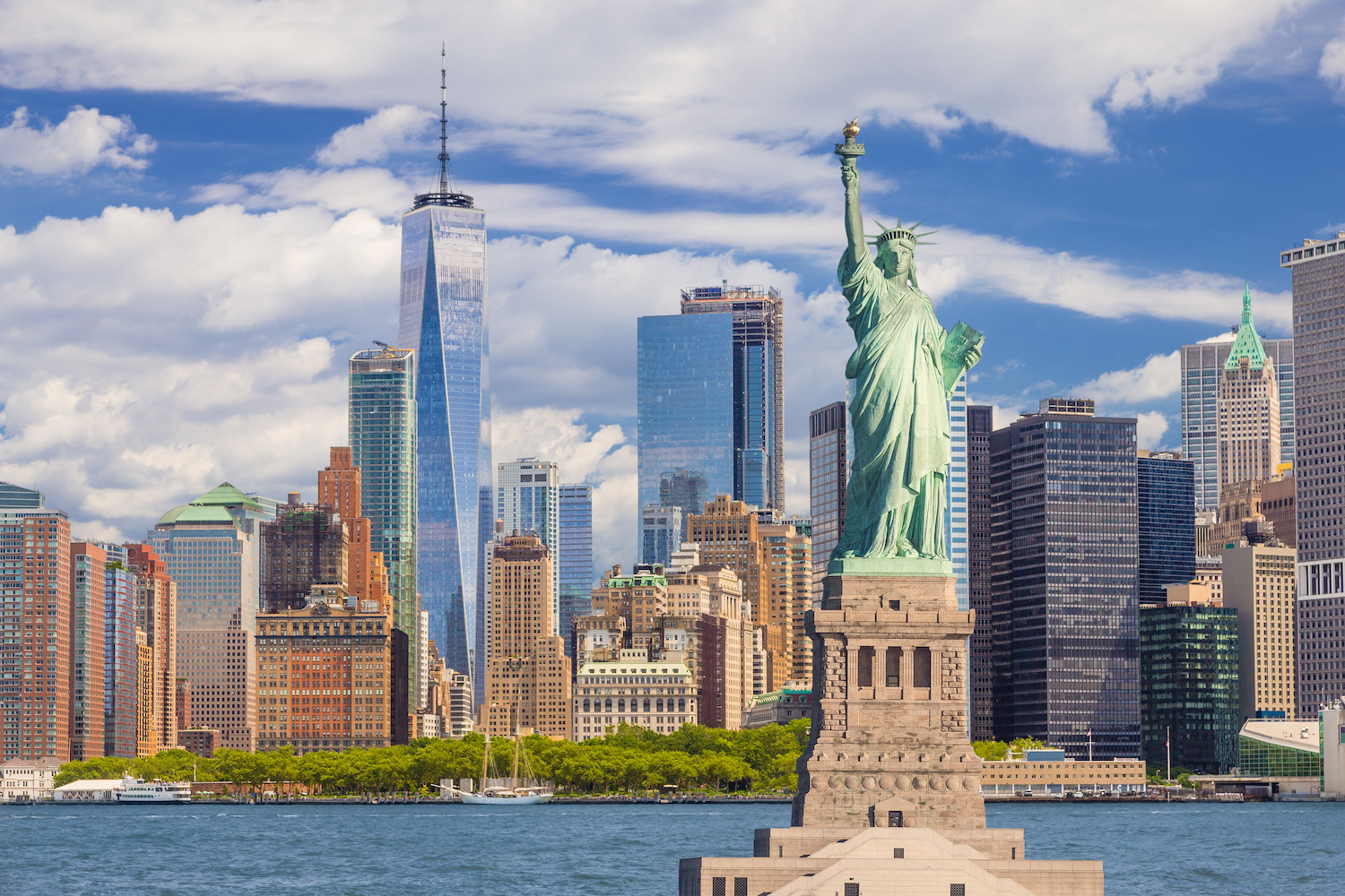 Afbeelding op acrylglas - Vrijheidsbeeld, zicht op New York City afbeelding