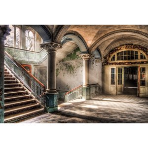 Foto Glas Art - Verlaten hal, multi-gekleurd, 120x80cm, prachtig voor in woon en of slaapkamer, inclusief ophang materiaal