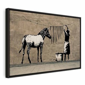 Schilderij - Banksy: Washing Zebra on Concrete (1 Part) Wide in een Zwarte Houten Lijst