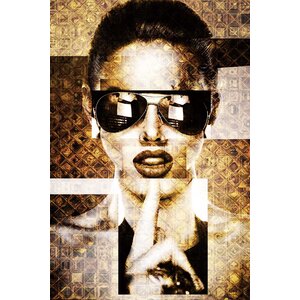 Foto Glas Art - Vrouw met zonnebril en gouden achtergrond, 80x120cm, multi-gekleurd, prachtig voor in de woon en of slaapkamer, inclusief ophang materiaal