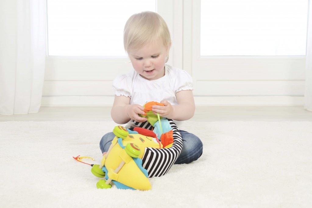 Dolce Toys Slak Semmy -  activiteitenknuffel