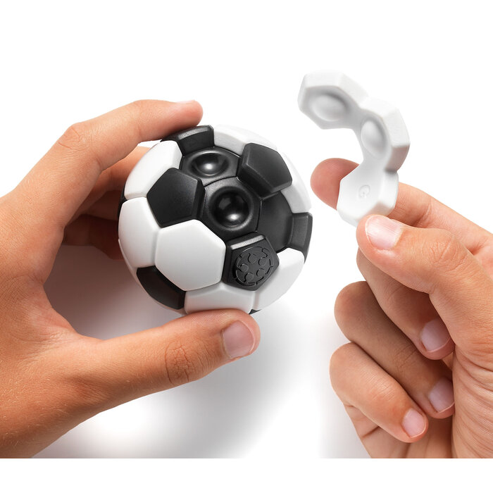 SmartGames Plug & Play Ball