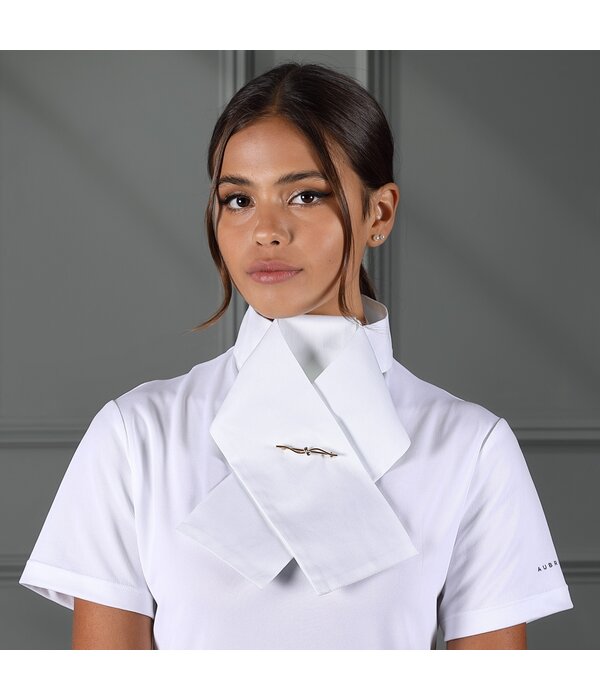 Shires Plastron - Alvast gestrikt